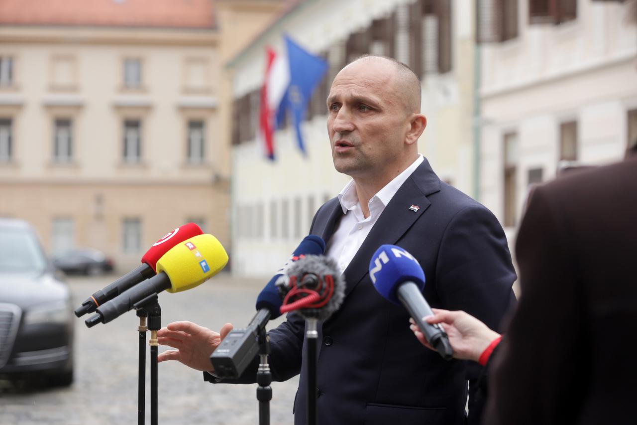 Zagreb: Ivan Anušić dao izjavu nakon pregovora s Domovinskim pokretom