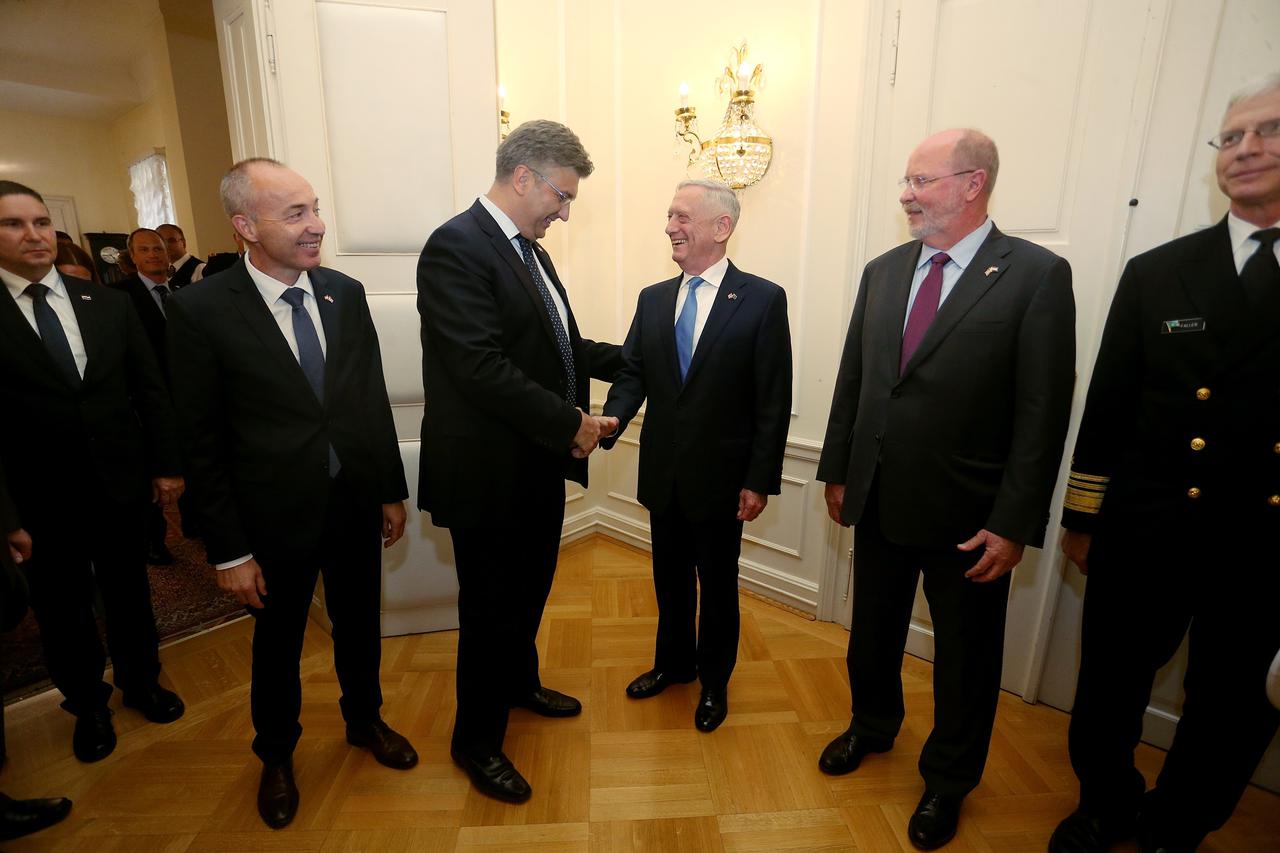 Premijer Plenković s ministrom obrane Sjedinjenih Američkih Država
