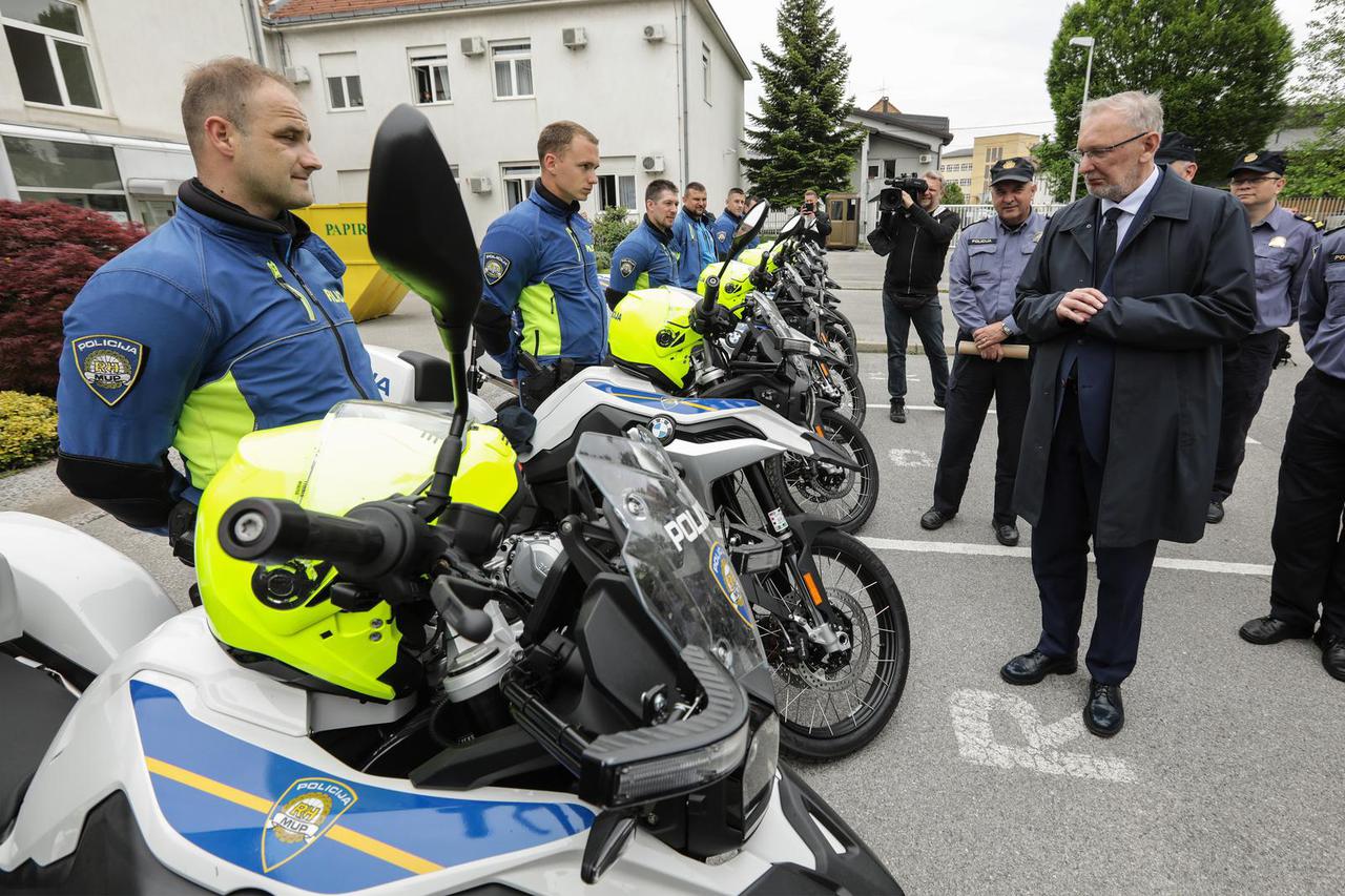 Zagreb: Davor Božinović nazočio programu primopredaje policijskih motocikala