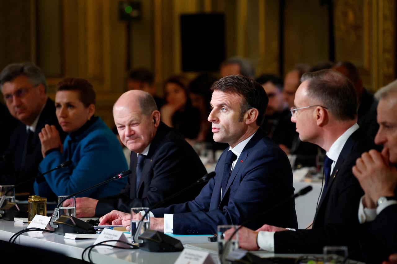 France's Macron hosts Ukraine meeting in Paris