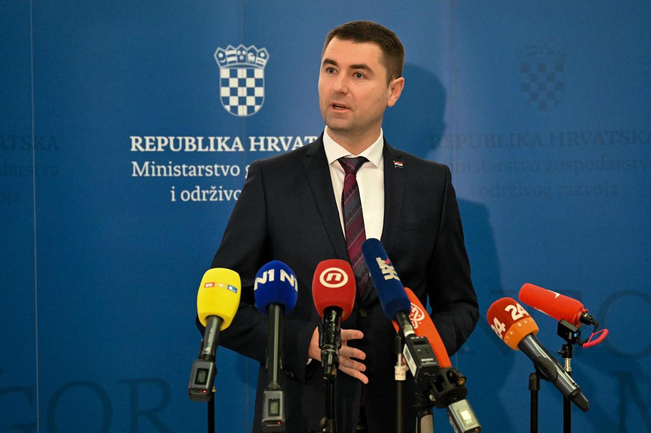 Zagreb: Izjava ministra Filipovića nakon sastanka s predstavnicima trgovaca