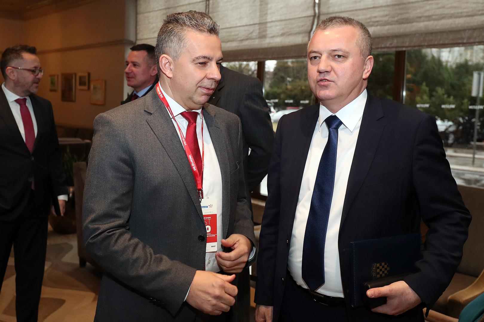 Predsjednik Nadzornog odbora MOL-a Zoltan Aldott i ministar gospodarstva Darko Horvat