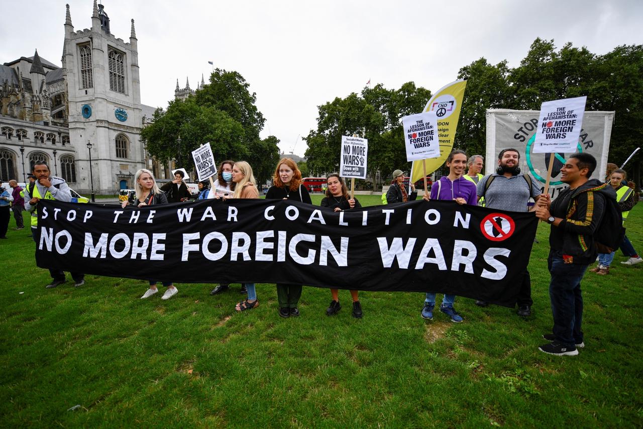 NE PONOVILO SE Ne više ratovima na tuđim teritorijama, poručili su jučer prosvjednici u Londonu