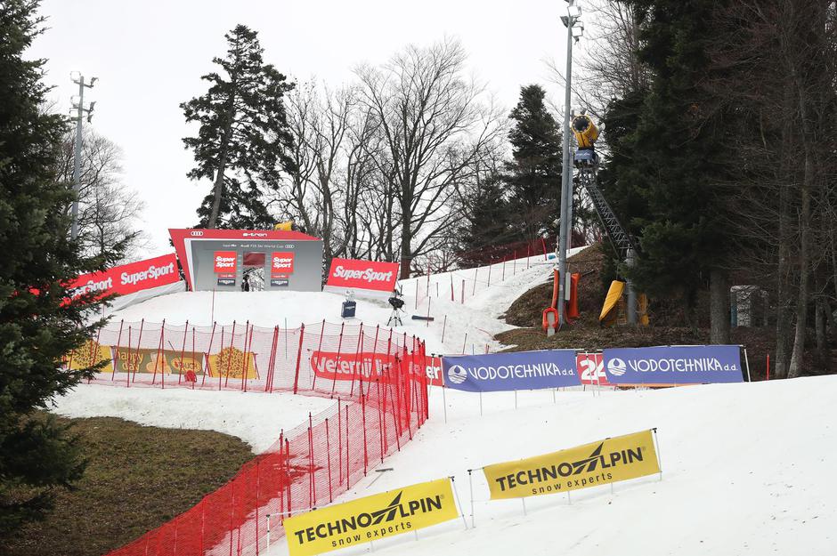Zagreb: Pripreme uoči početka prve vožnje ženskog slaloma Svjetskog skijaškog kupa