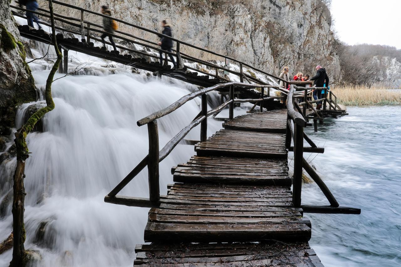 Nacionalni park Plitvička jezera ubraja se u najljepše prirodne znamenitosti Europe