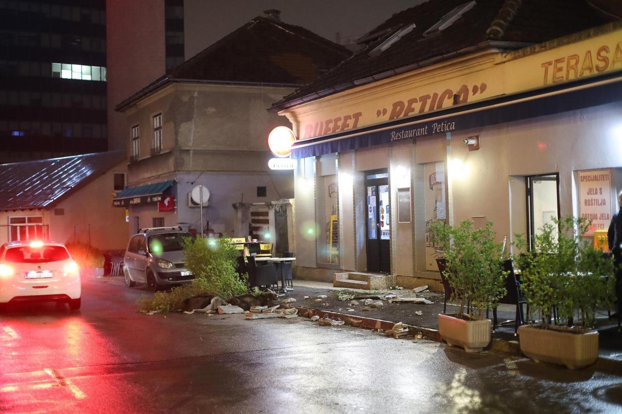 Zagreb: Automobilom se zabio u terasu restorana Petica, dvoje ljudi ozlijeđeno