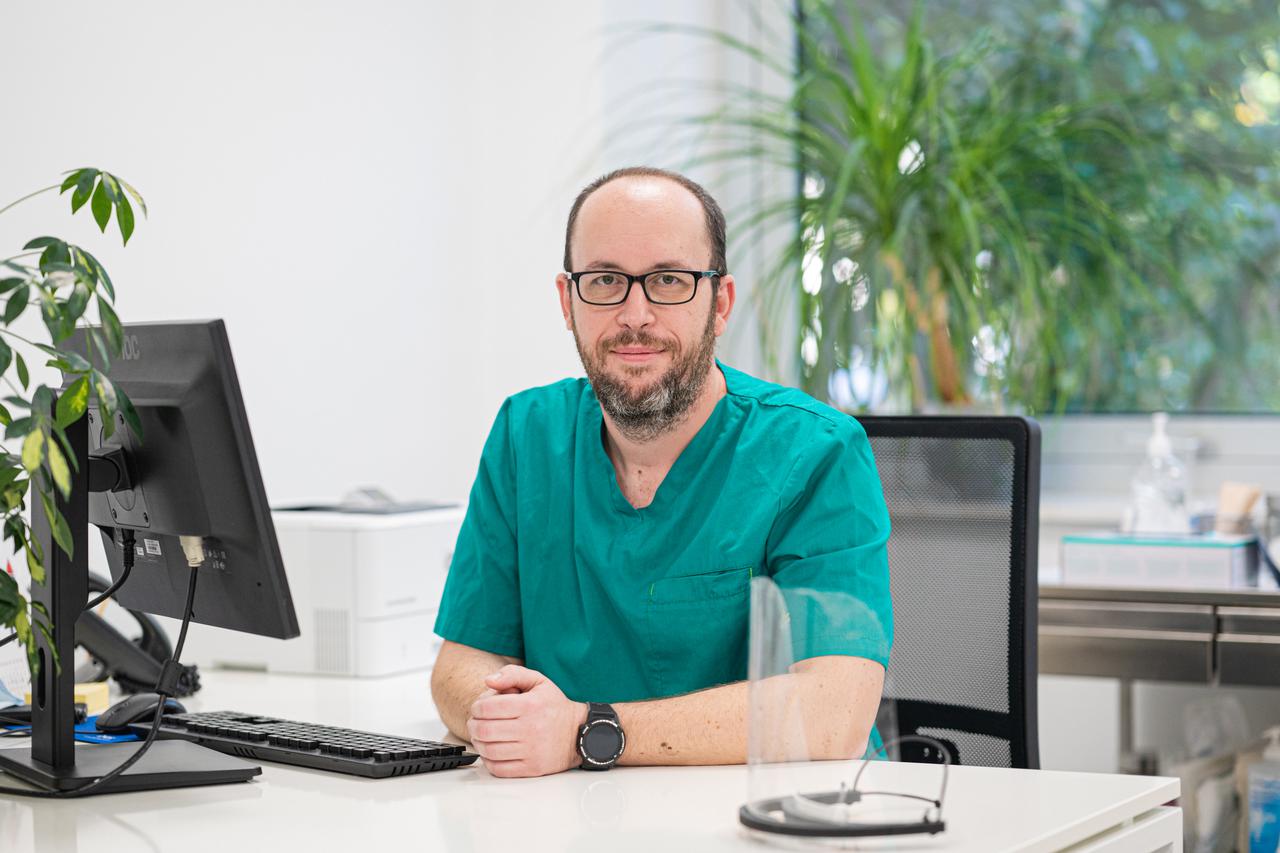 dr. Tomislav Bruketa, specijalist abdominalne kirurgije u Croatia Poliklinici