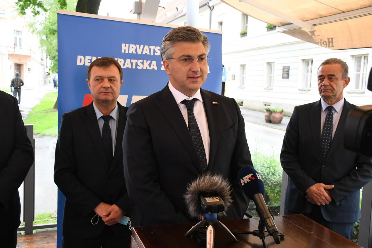 Andrej Plenković u Križevcima se sastao s županijskim čelništvom stranke