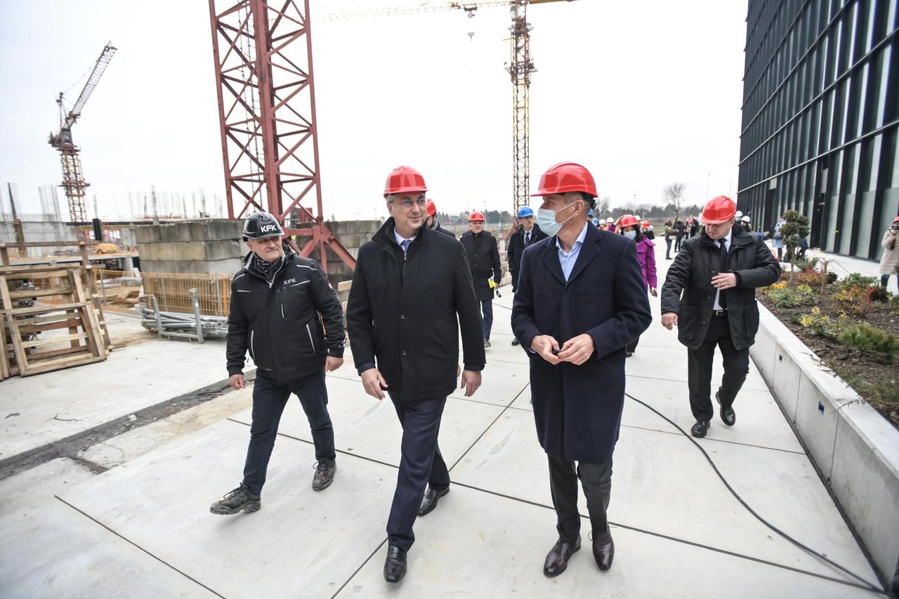 Zagreb: Premijer Andrej Plenković sa suradnicima obišao gradilište City Islanda