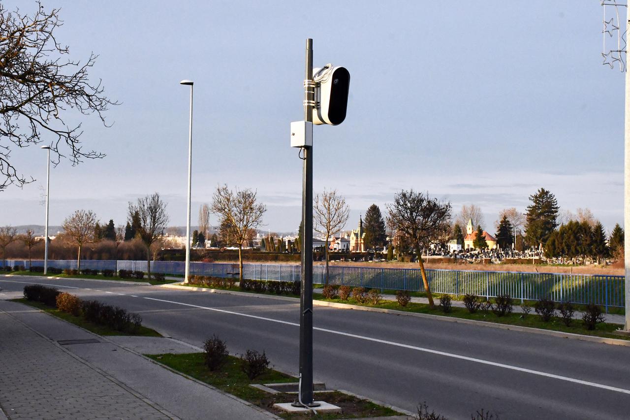 Slavonski Brod: Na više lokacija u gradu postavljene nove kamere za kontrolu brzine