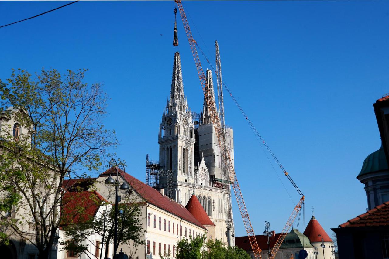 Uklanjanje sjevernog tornja katedrale
