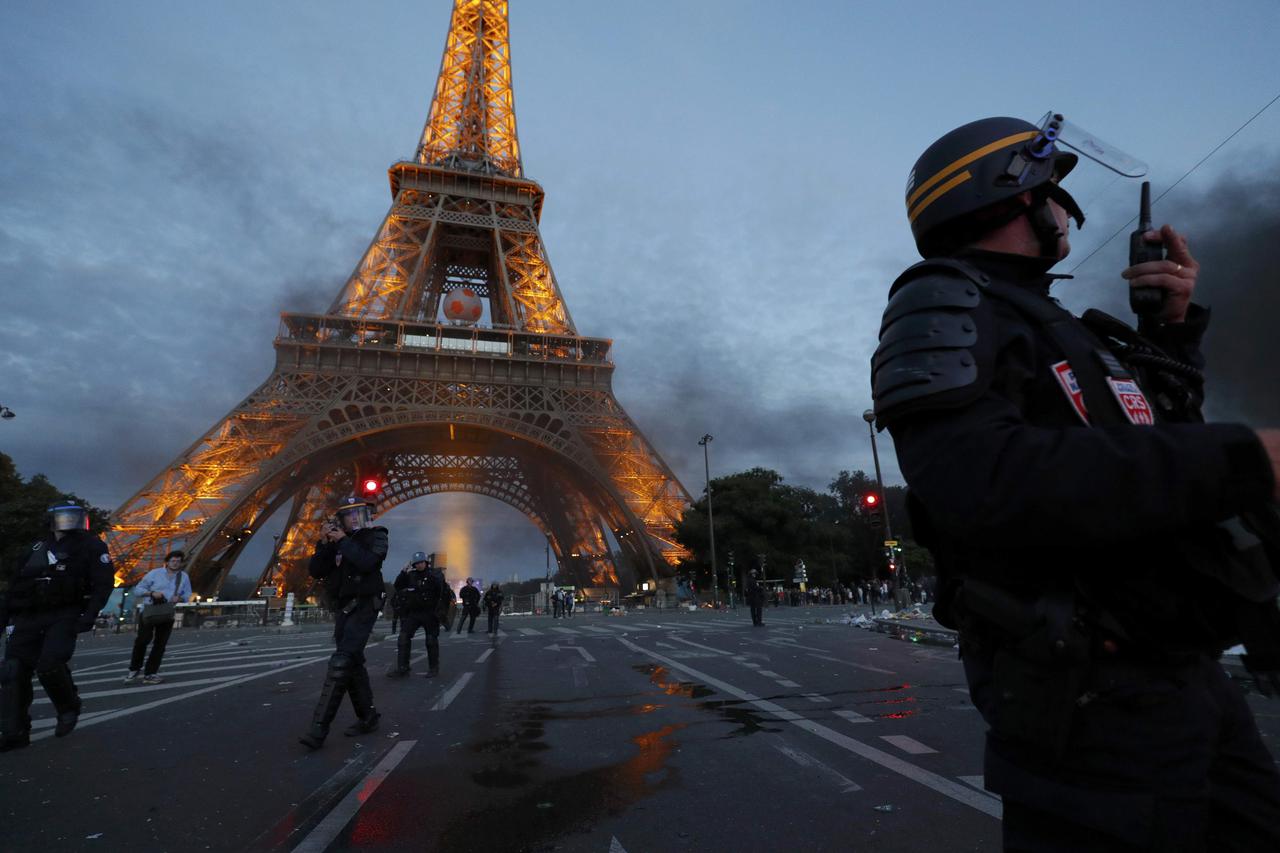 Pariz nakon napada