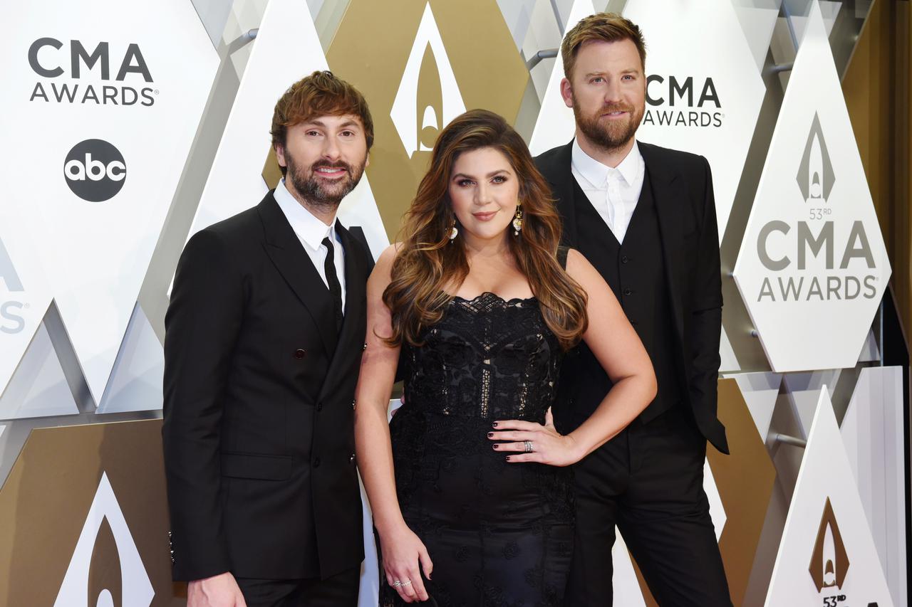 FILE PHOTO: The 53rd Annual CMA Awards - Arrivals - Nashville, Tennessee, U.S.
