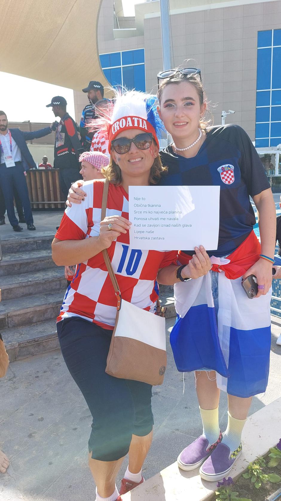 Navijačice hrvatske reprezentacije u Dohi