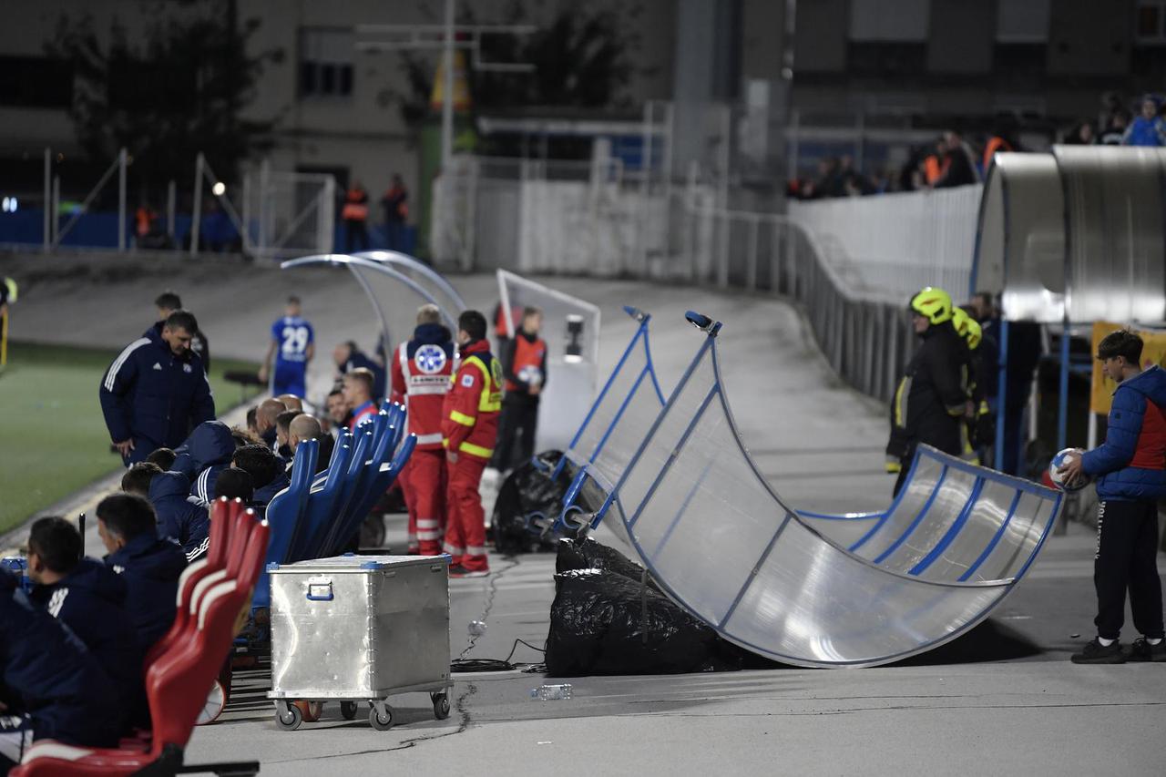 Vjetar u Zagrebu otpuhao okvir Dinamove klupe