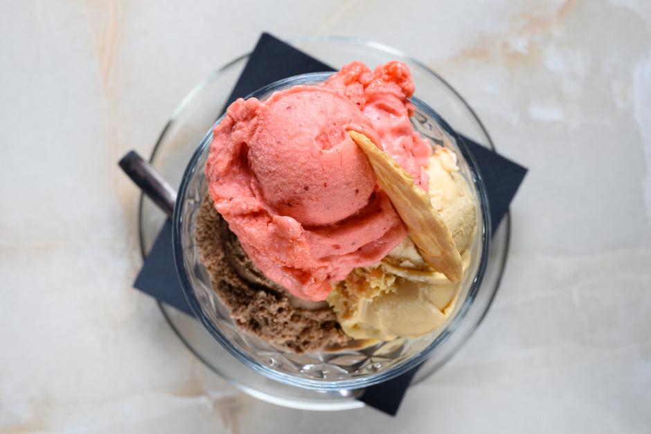 Zagreb: Ponuda sladoleda u slastićarnici Orient