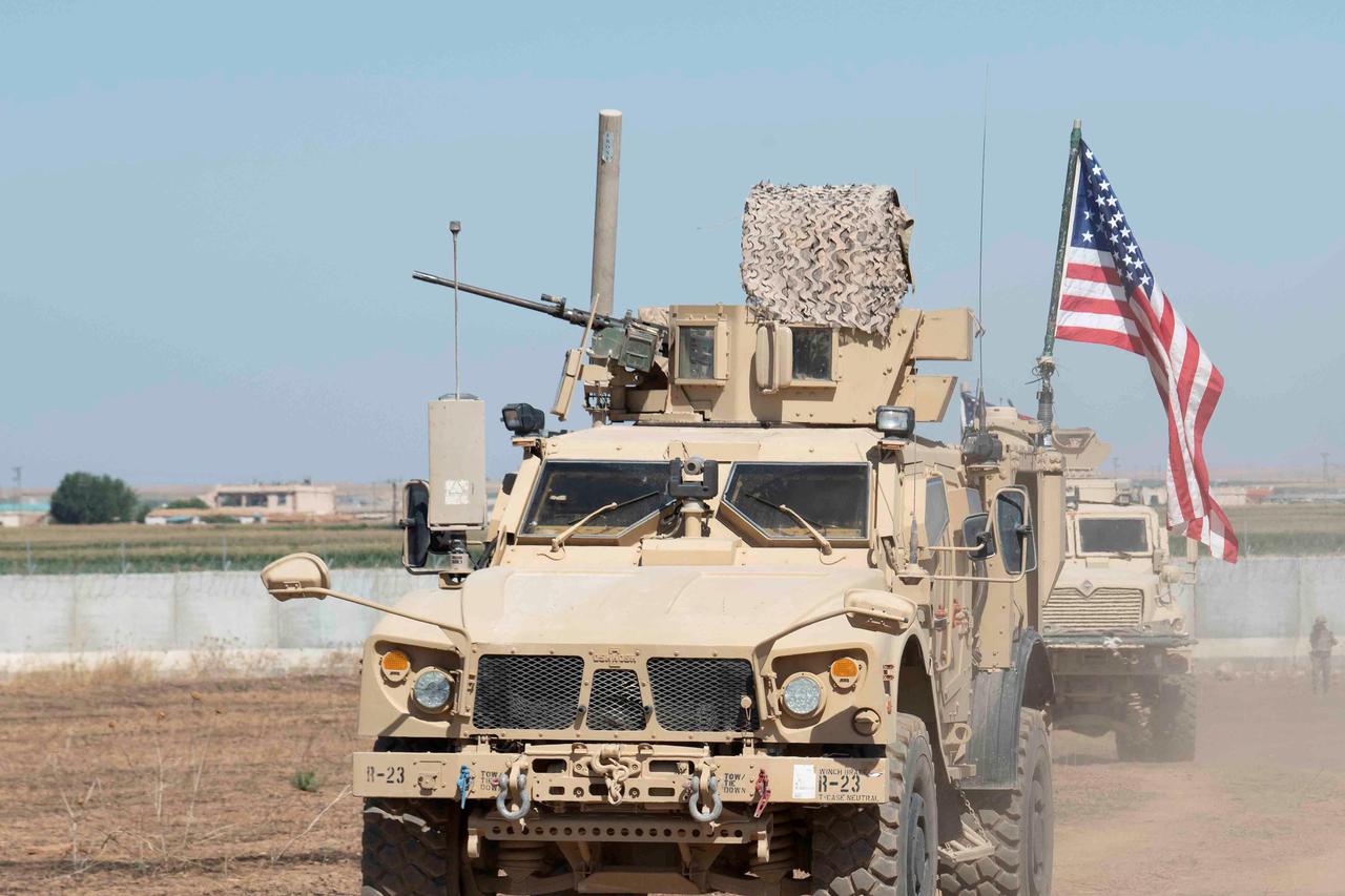 Vojnici Turske i SAD-a u Siriji