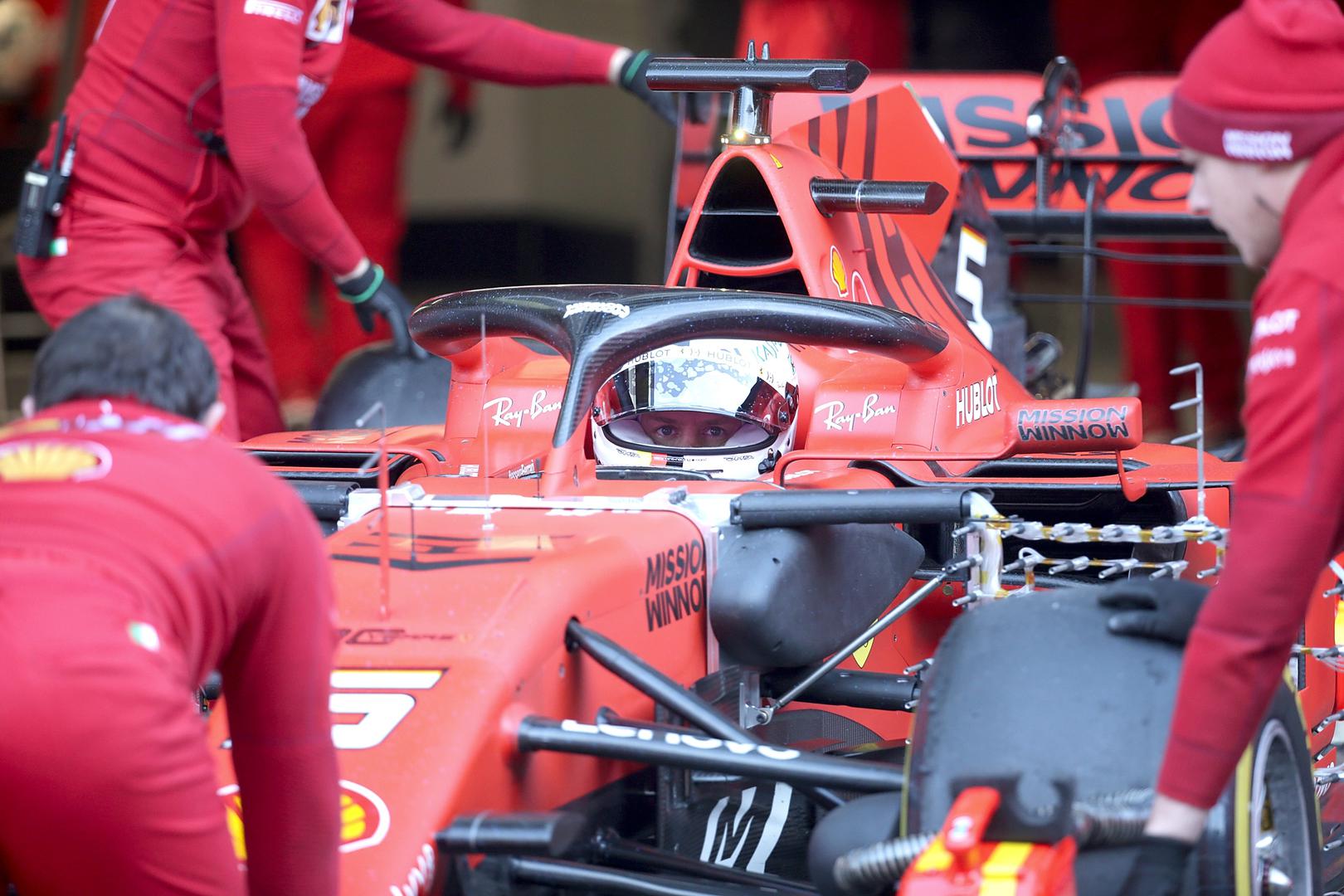 Rezultati prvih testiranja bolida na stazi u Barceloni uoči nove sezone formule 1 istaknuli su Ferrari za glavne favorite ovogodišnjeg natjecanja