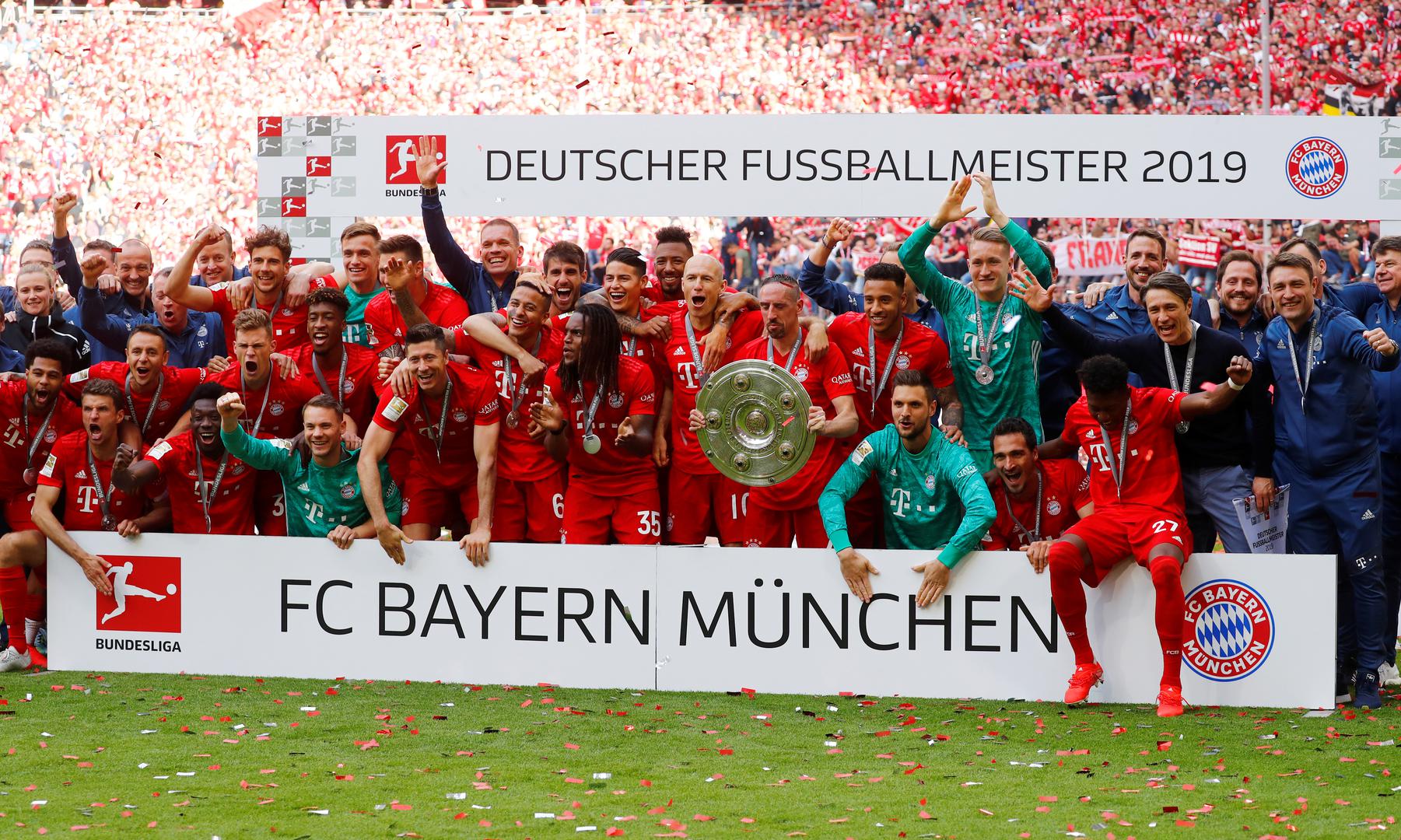 Igrači Bayerna primili su trofej osvajača Bundeslige.