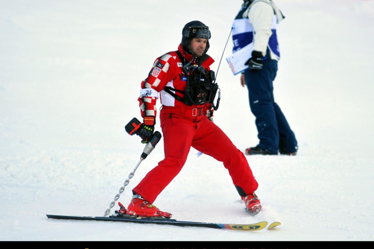 '04.01.2009., Sljeme, Zagreb, Hrvatska - FIS Svjetski kup za skijasice, Snow Queen Trophy odrzava se na Sljemenu. Prvu slalomsku voznju slaloma na Sljemenu pripremio je T. Zuzula iz Slovacke, dok je p