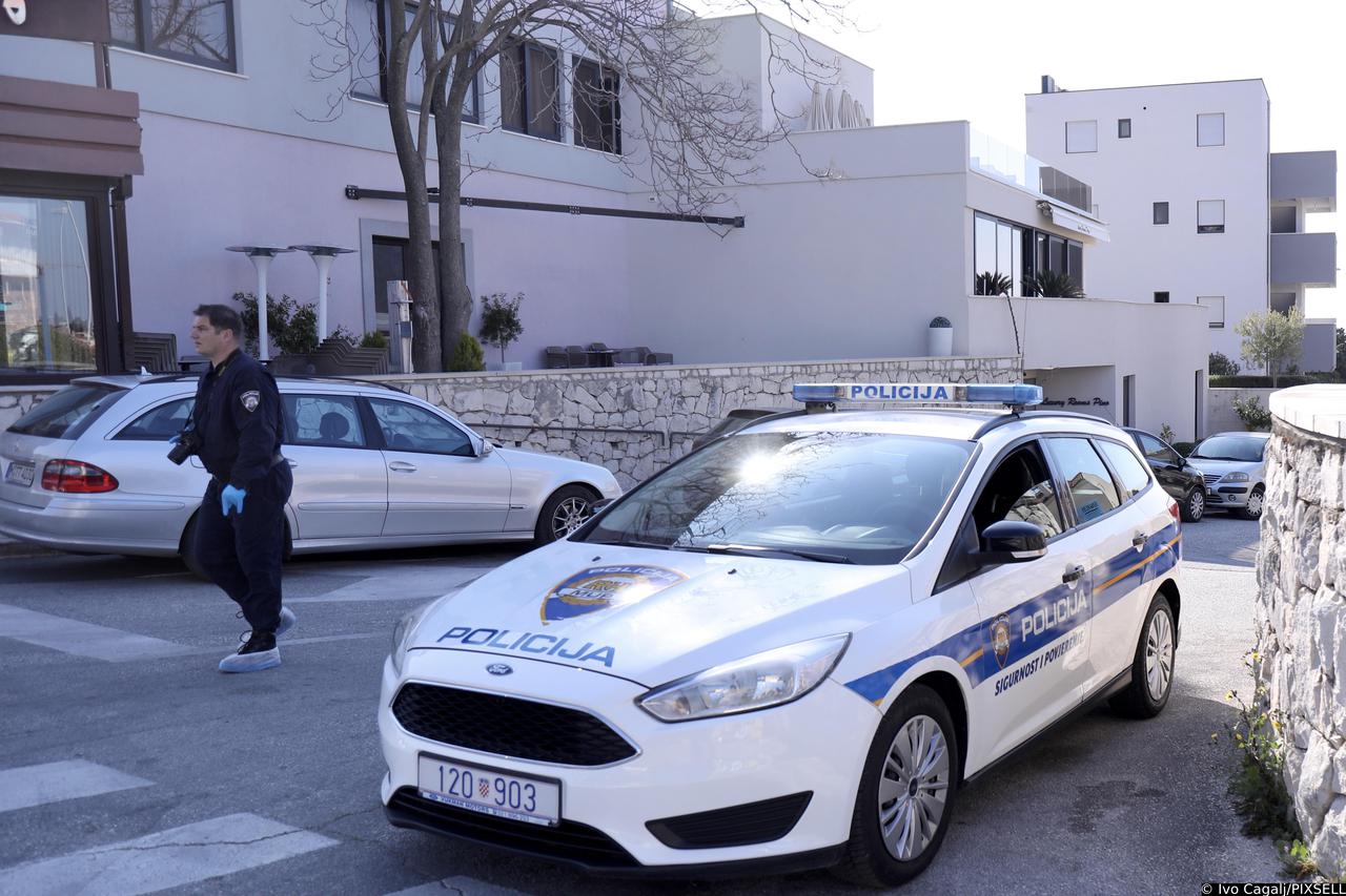 Split: Policijski očevid na mjestu pucnjave u kojoj je ranjen muškarac