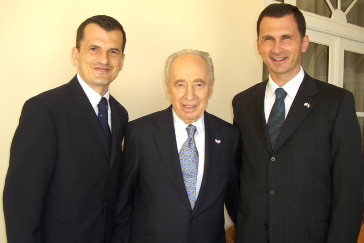 'Damir Primorac (brat od Dragana), Shimon Perez, Dragan Primorac, u  Vili Dalmacija 2007'