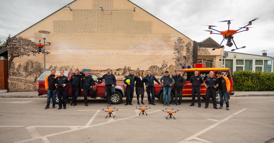 Vatrogasnim društvima održana edukacija o upravljanju dronovima