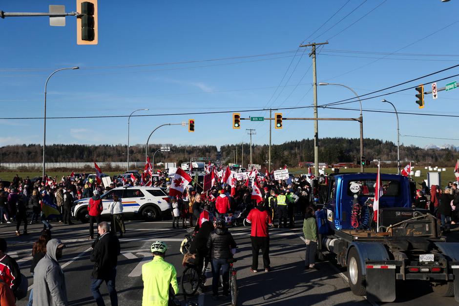 Truckers and supporters continue to protest COVID-19 vaccine mandates in Surrey