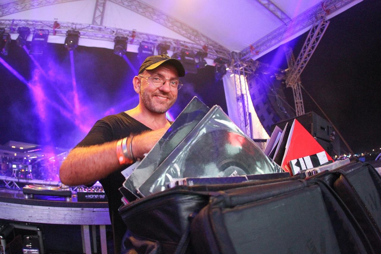 DJ Sven Vath u novaljskoj Papayi (1)