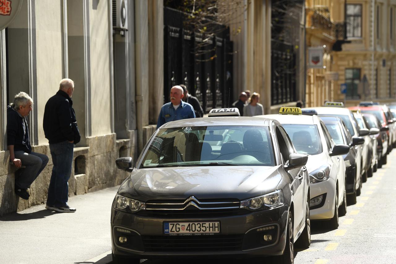 Zagreb: Zbog epidemije koronavirusa taksisti imaju sve manje posla