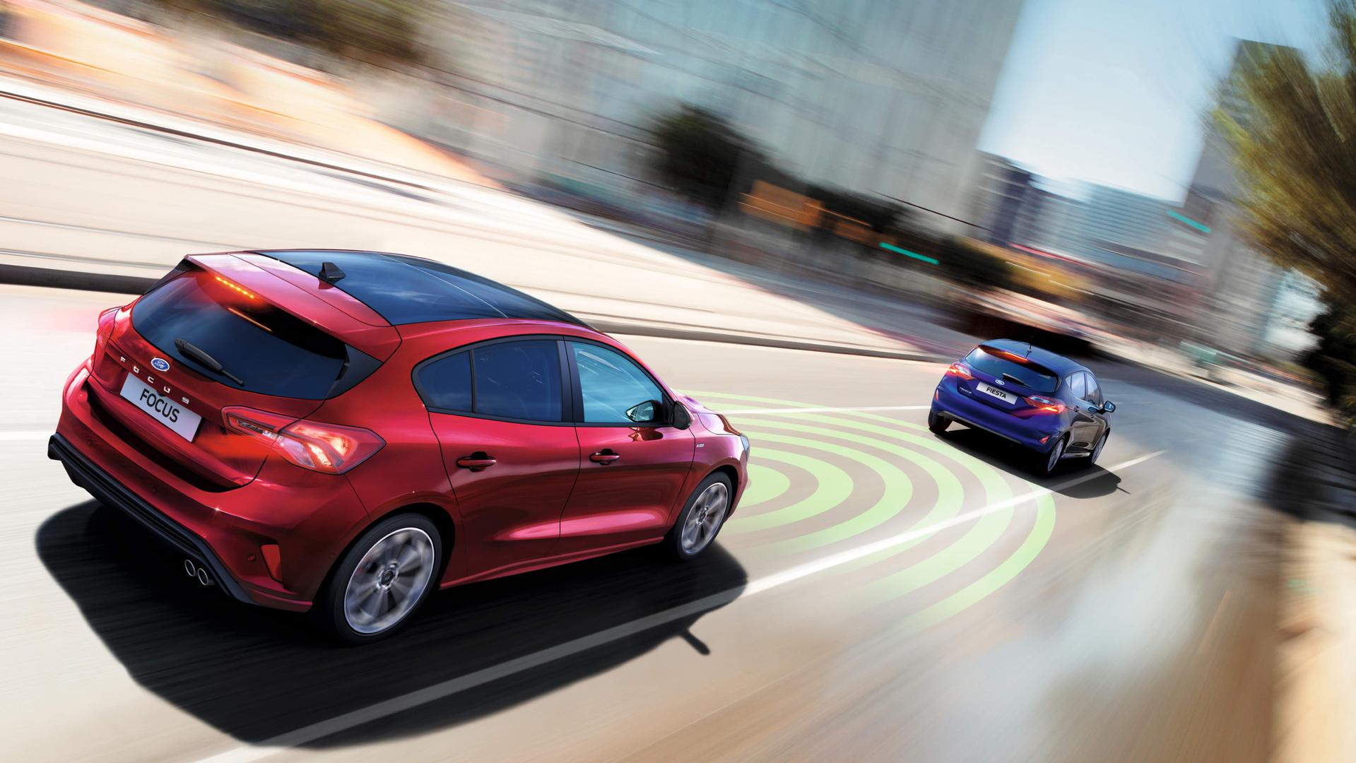 Ford Focus EuroNCAP je pohvalio adaptivni tempomat novog Ford Focusa sa Stop & Go funkcijom, prepoznavanjem ograničenja brzine i sustavom zadržavanja vozila, jer je uravnotežen i intuitivan