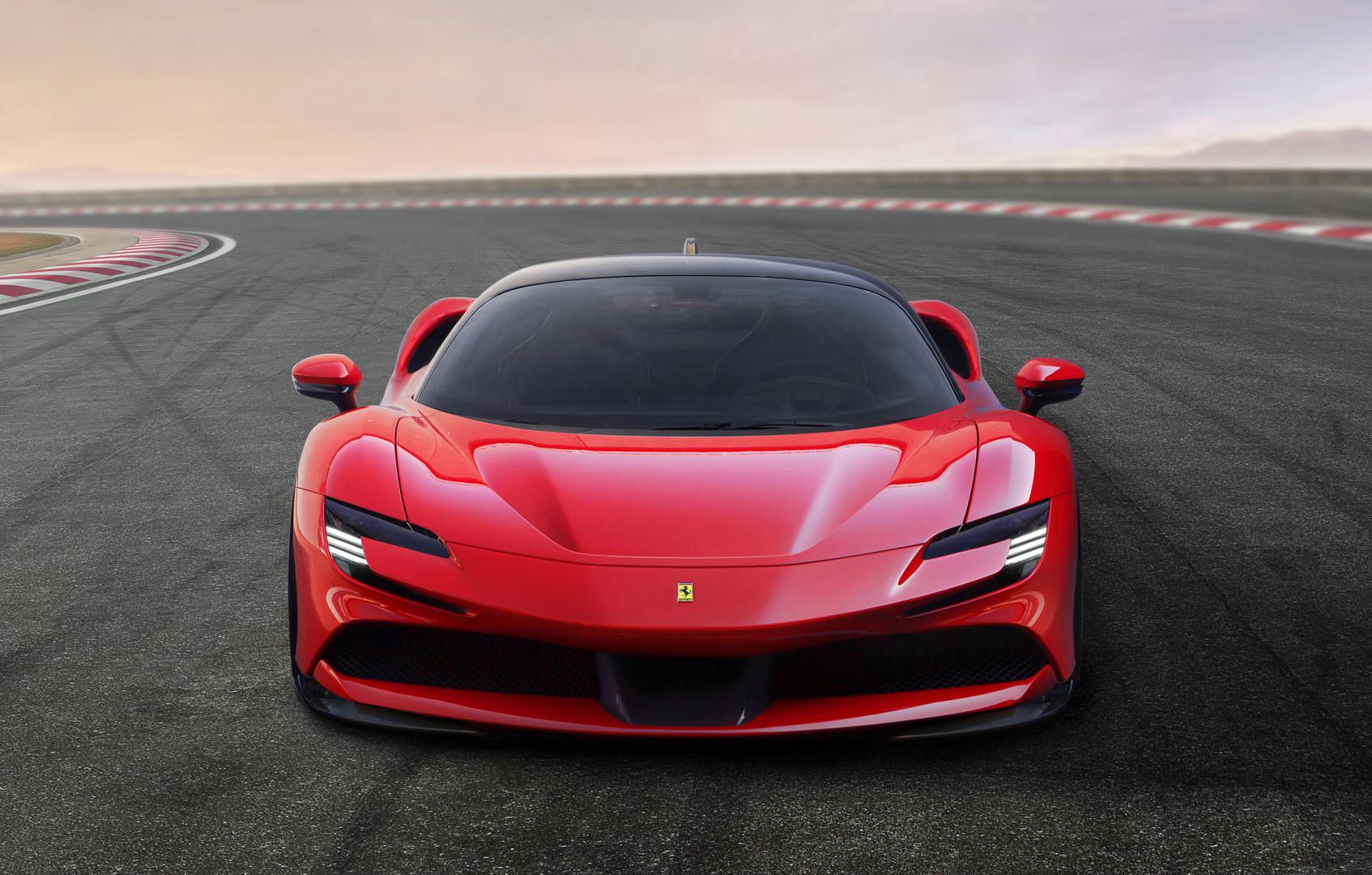 Ferrari je započeo novo poglavlje u svojoj povijesti. Predstavio je svoj prvi serijski PHEV (Plug-in Hybrid Electric Vehicle), model SF90 Stradale