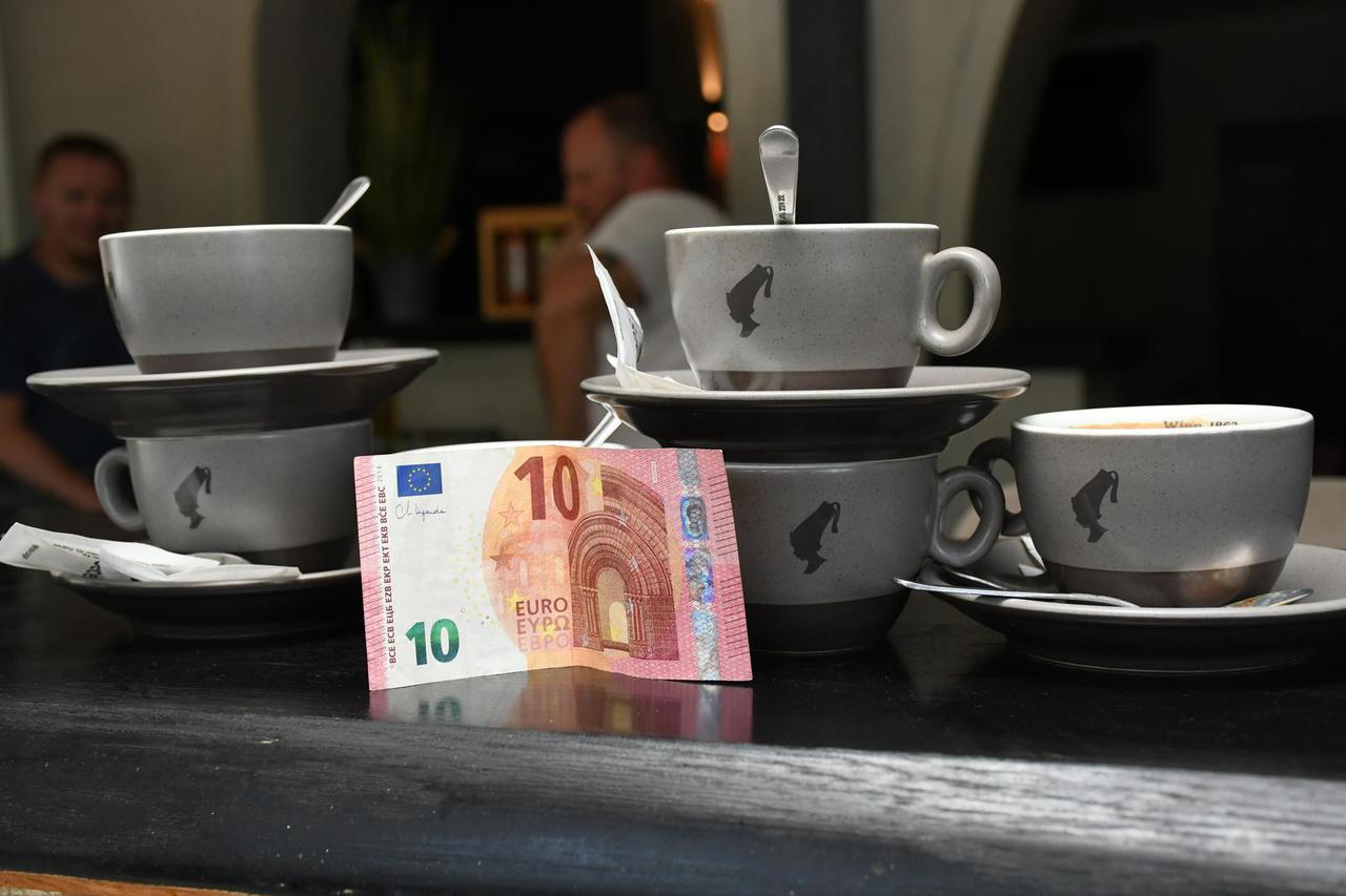 Koprivnica: U kafiću Index moguće je plaćanje u eurima