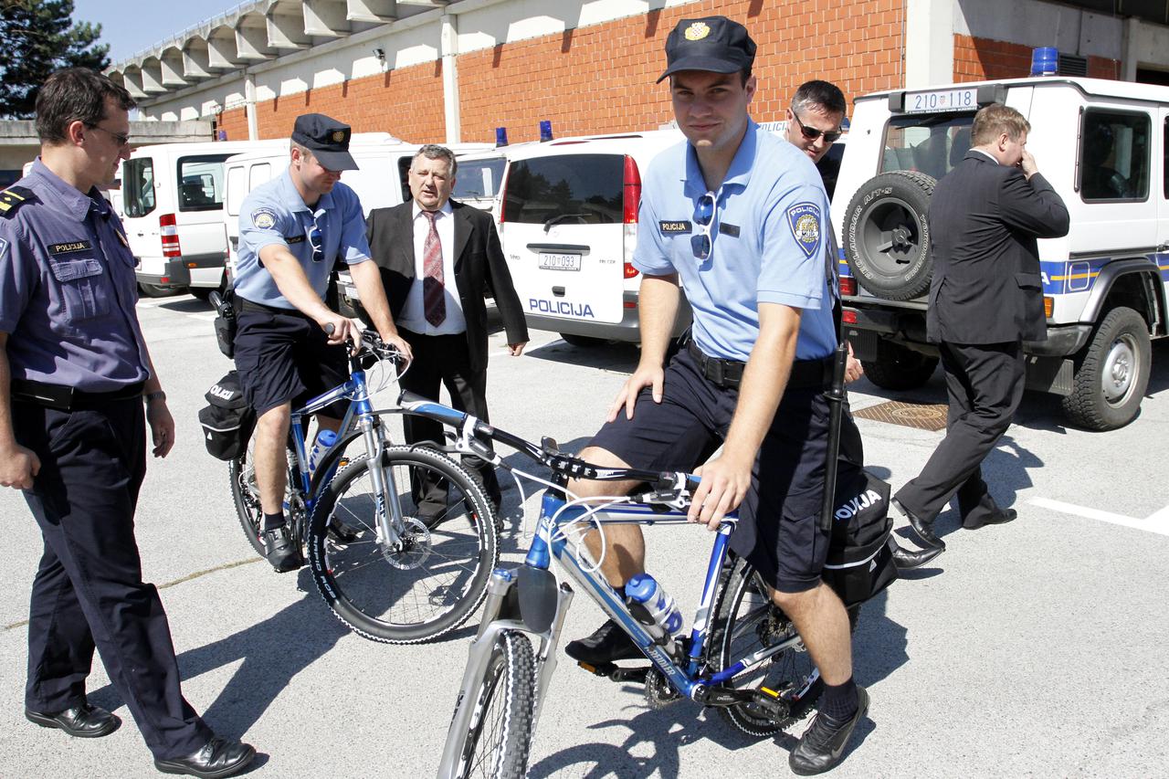 policija bicikli