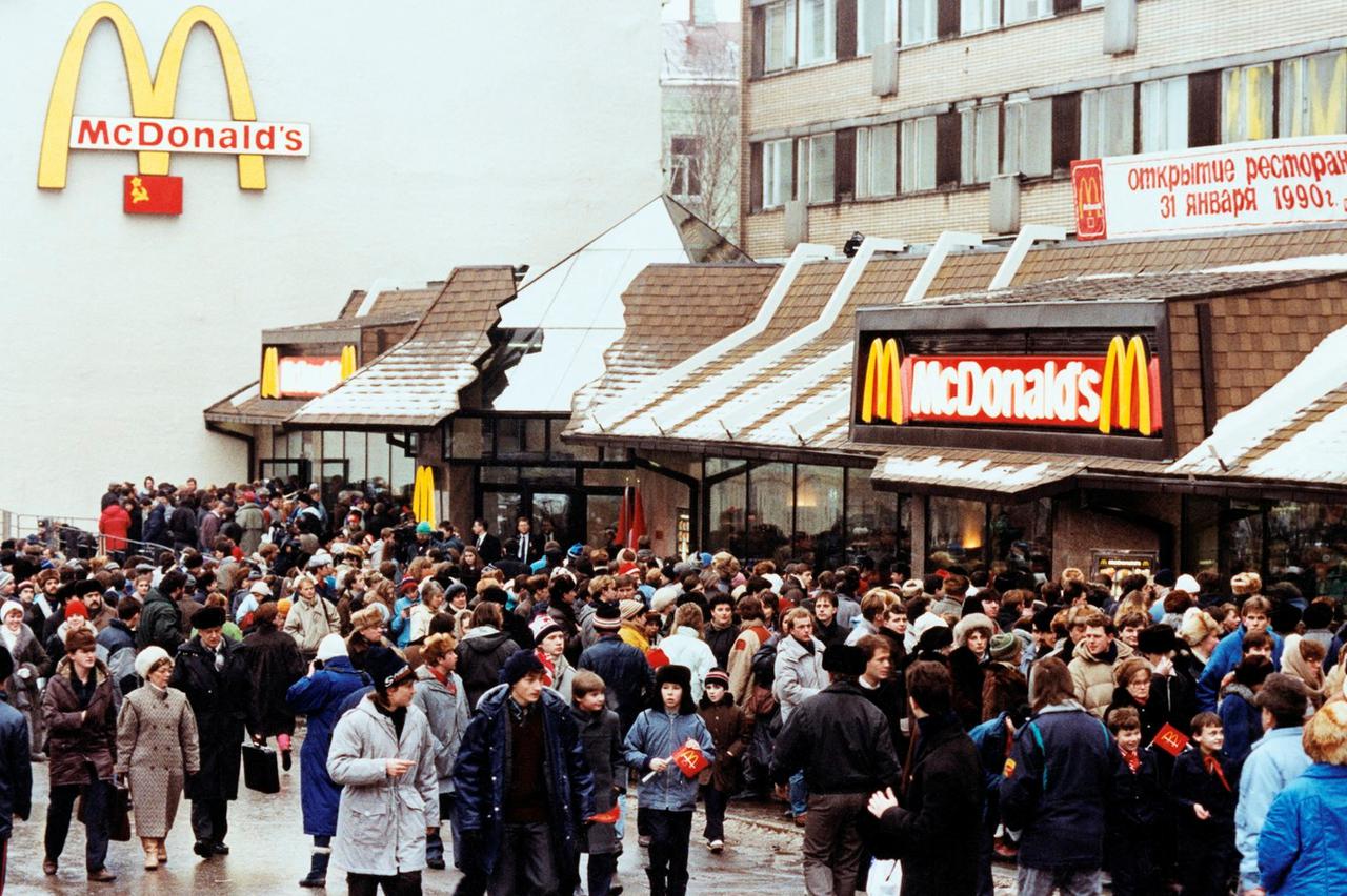 Ovako je to bilo u Rusiji 31. siječnja 1990. godine: Tada je otvoren prvi McDonalds restoran u Moskvi