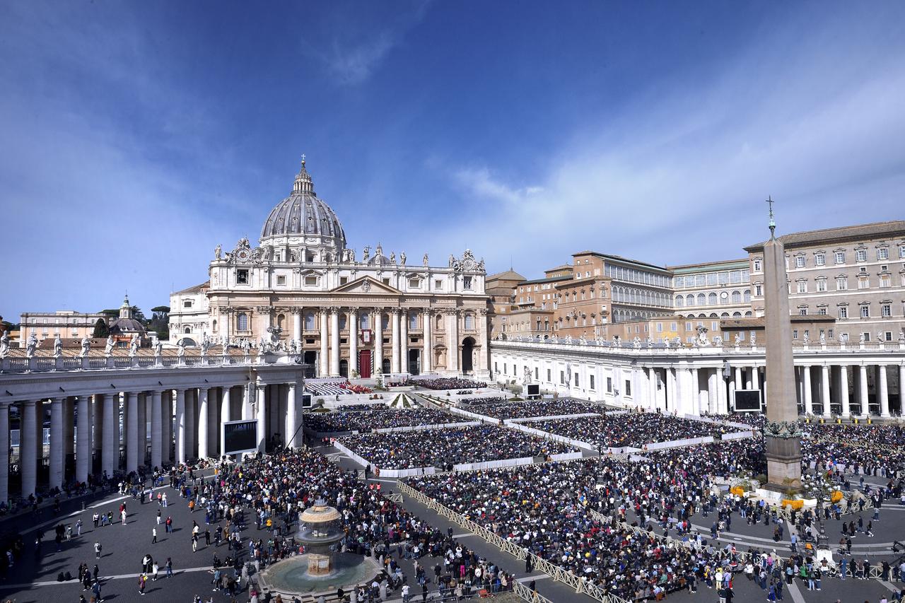 Pope Francis celebrates the Palm Sunday mass