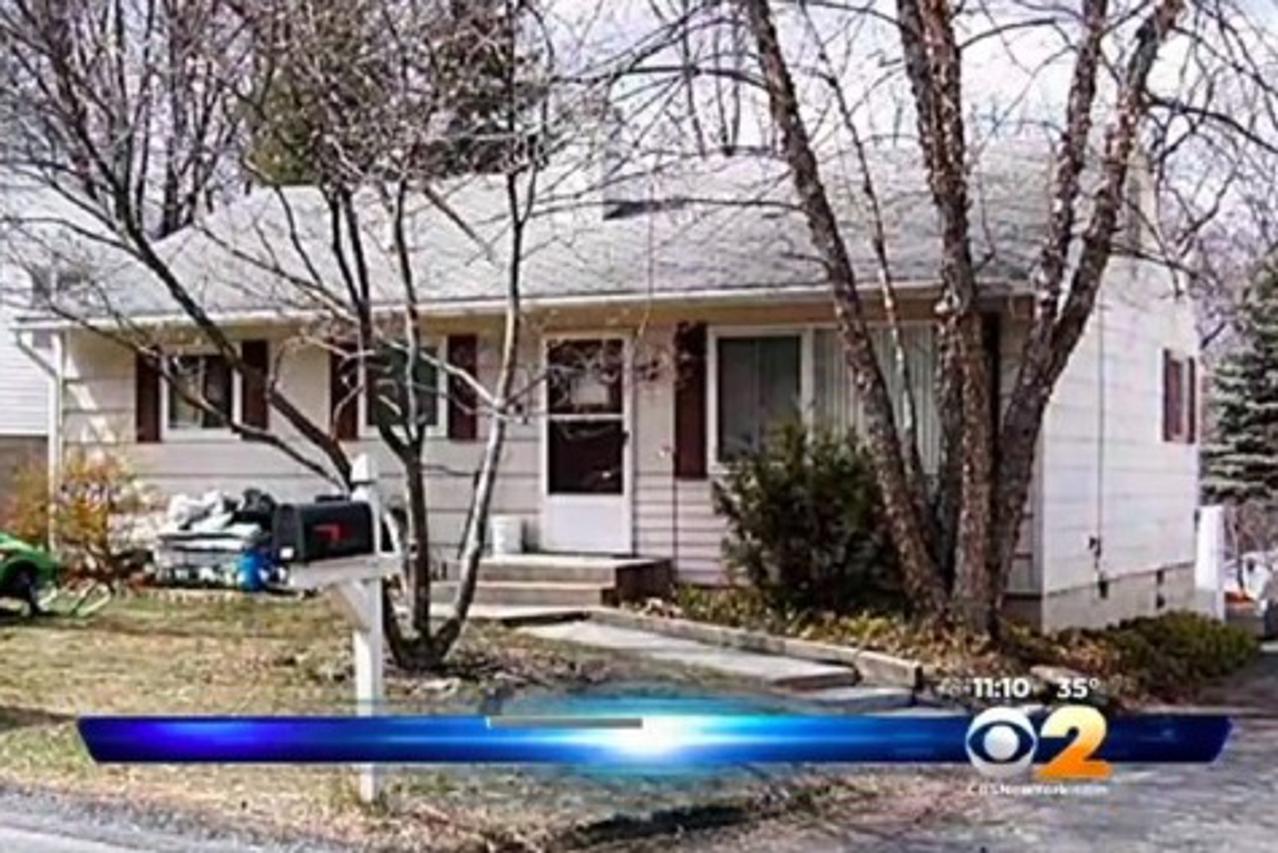 Muž srušio kuću dok je žena bila na poslu
