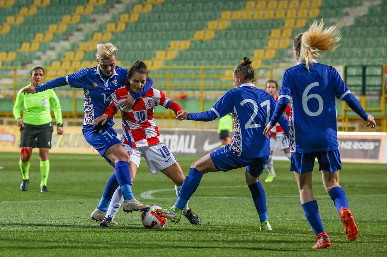 Pula: Kvalifikacije za Svjetsko prvenstvo za nogometašice 2023., Hrvatska - Moldavija