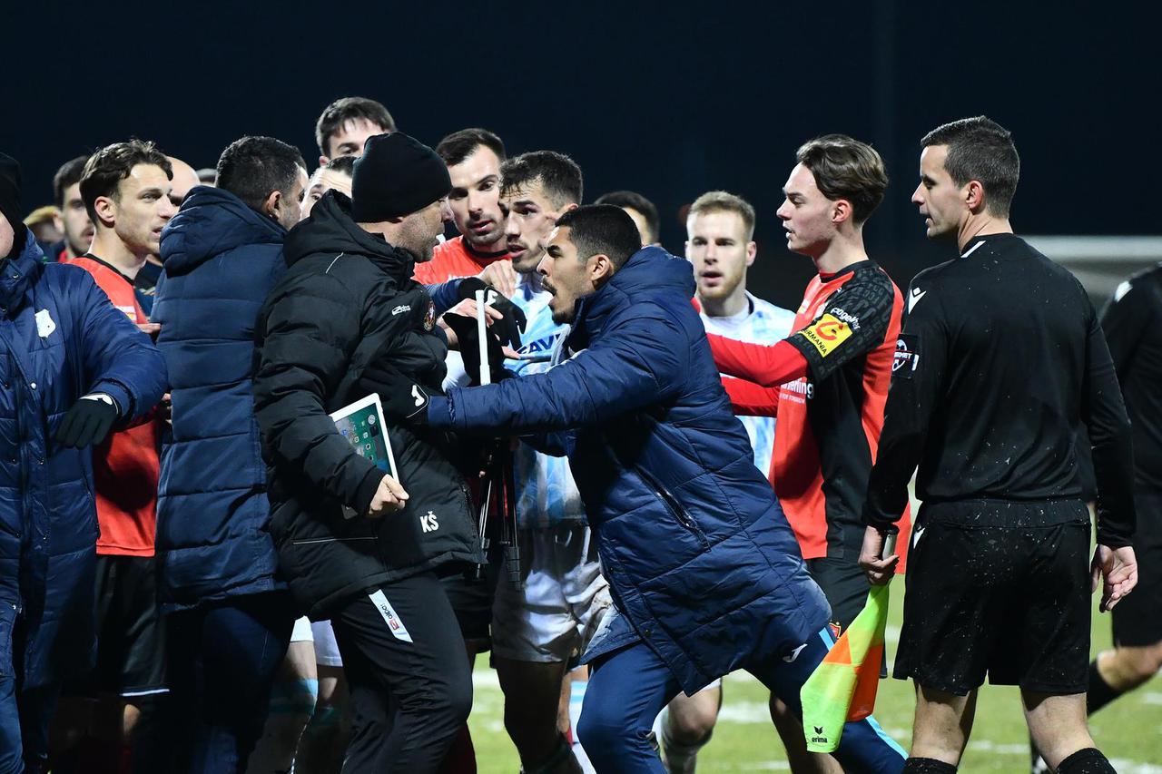 Naguravanje nogometaša Gorice i Rijeke nakon utakmice
