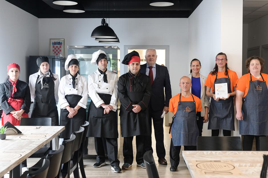 Zagreb: Svečano otvorenje inkluzivnog restorana
