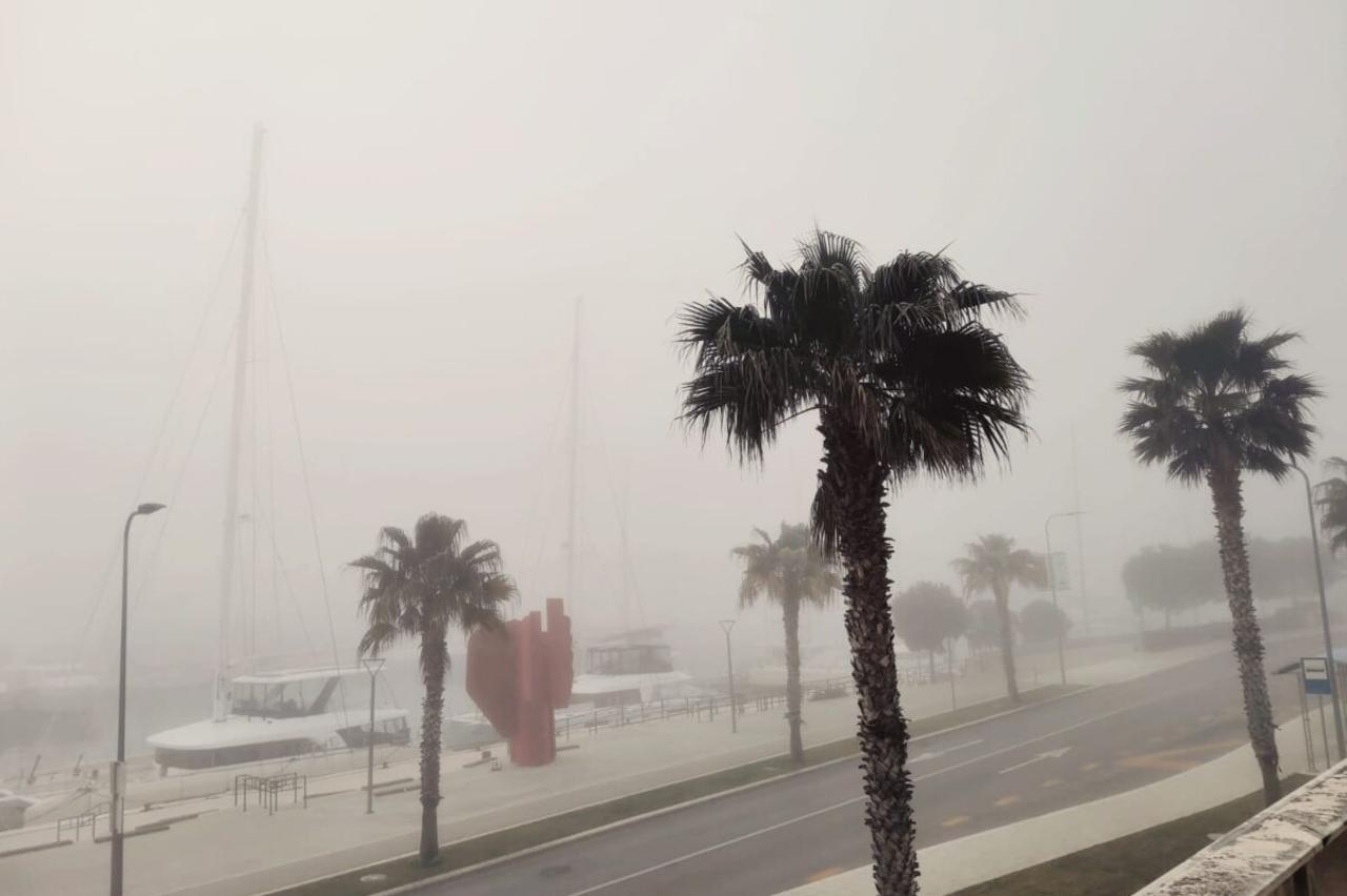 Magla u Splitu