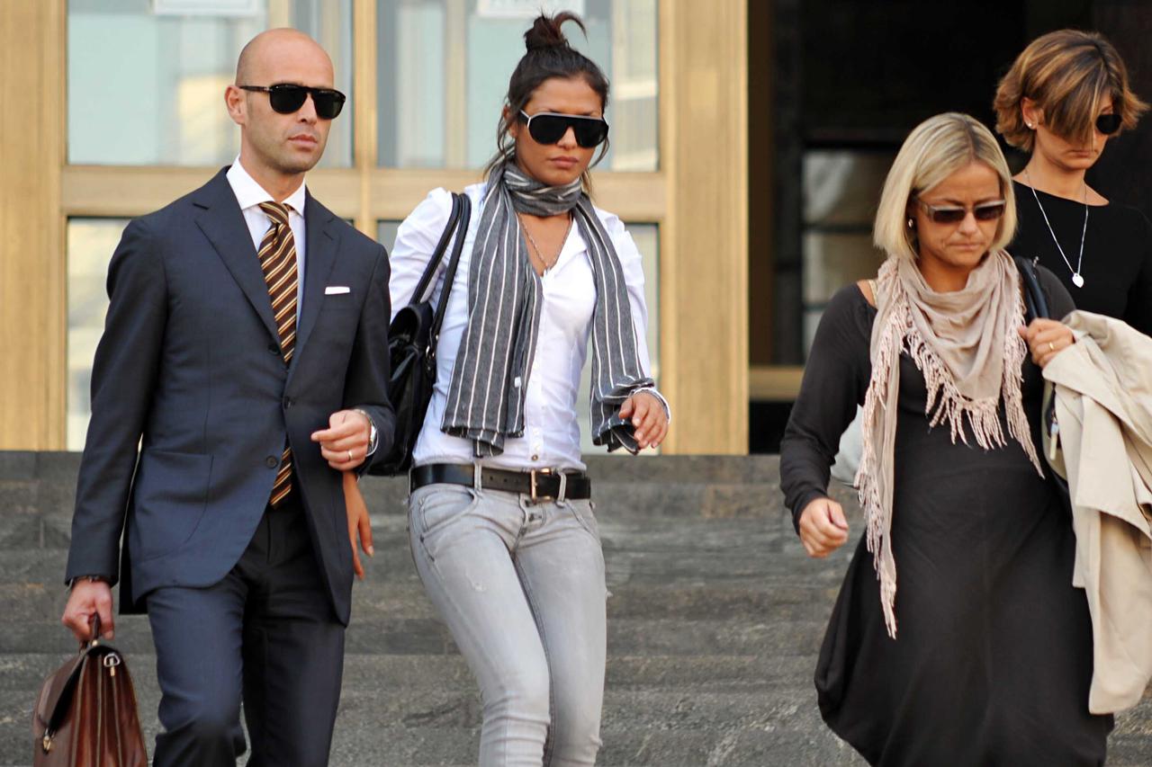 Milano: Model Fadil Imane odlazi sa suđenja Silviju Berlusconiju