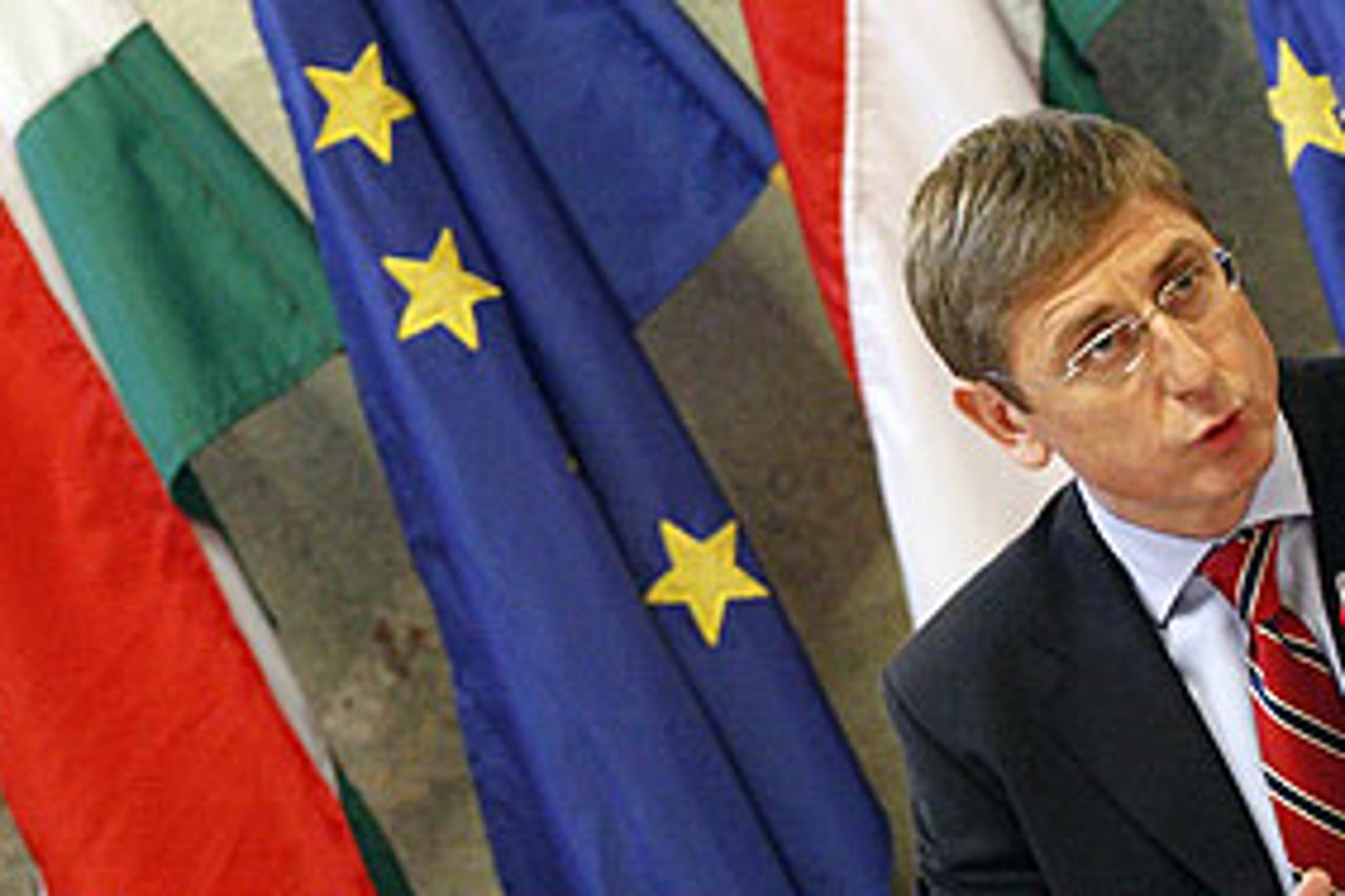 Mađarski premijer Ferenc Gyurcsany najavljuje negativni gospodarski rast