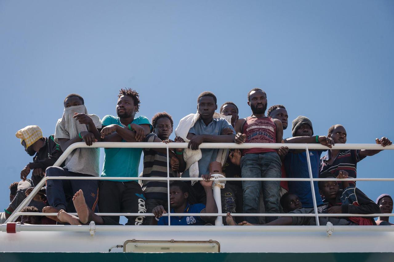 Oko 1200 izbjeglica stiglo je u Salerno