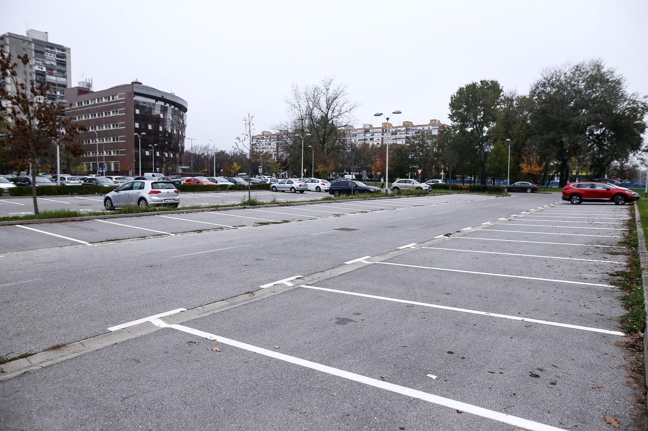 Zagreb: Problemi s parkiranjem u naselju Sopot