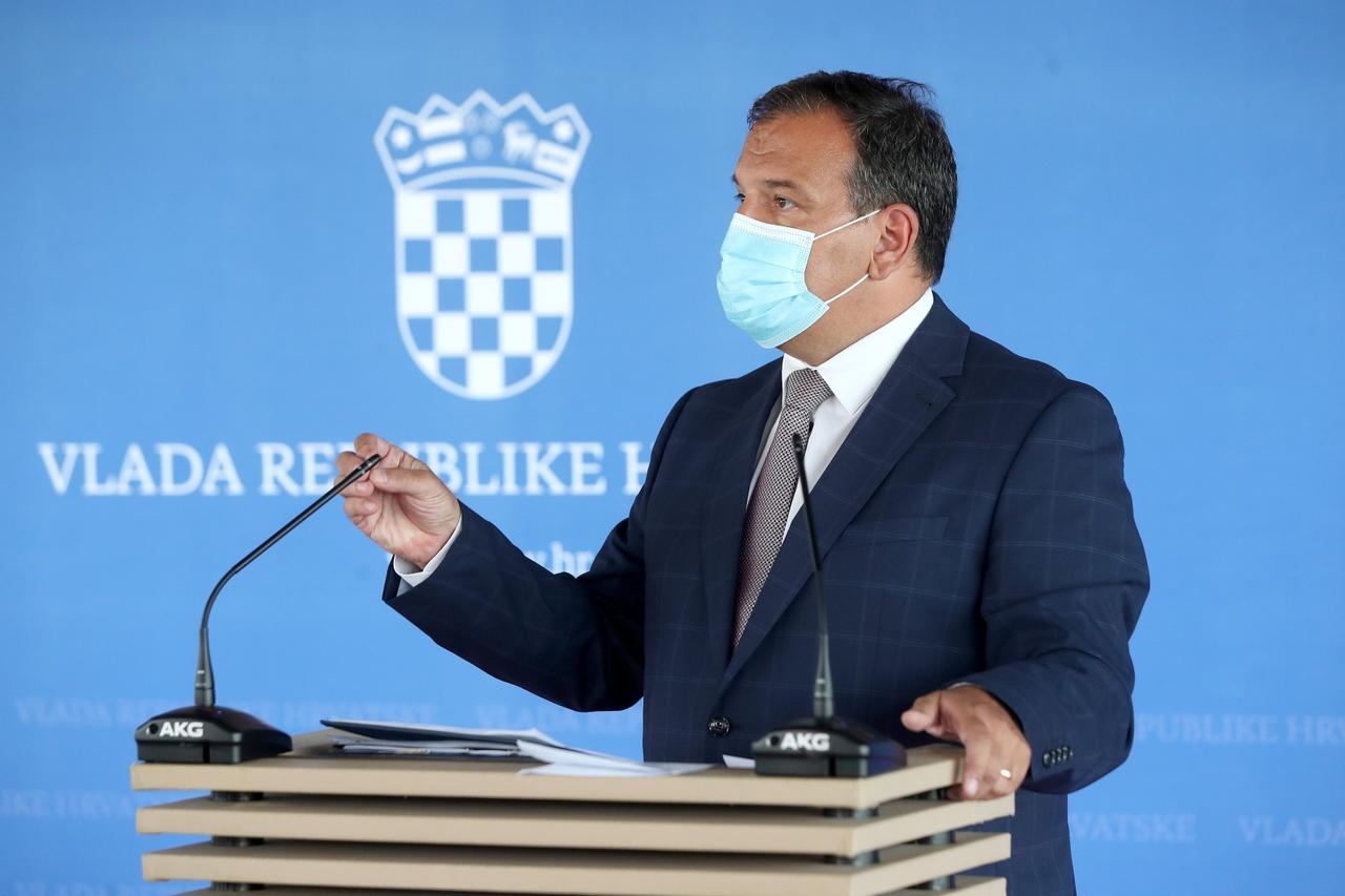 Zagreb: Ministar Vili Beroš obratio se medijima nakon sastanka užeg kabineta Vlade RH