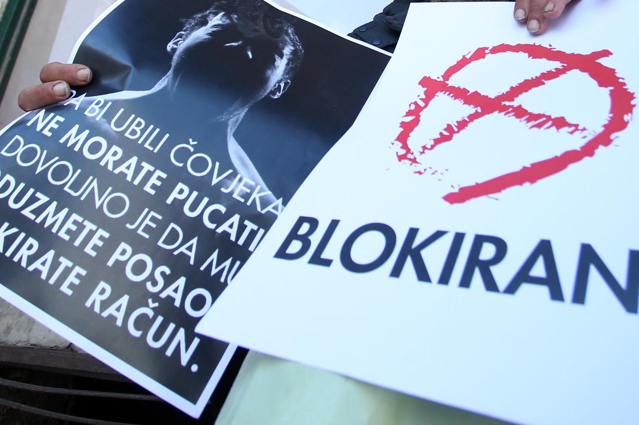 Zagreb: Prosvjed udruge Blokirani na Trgu svetog Marka 2015. godine