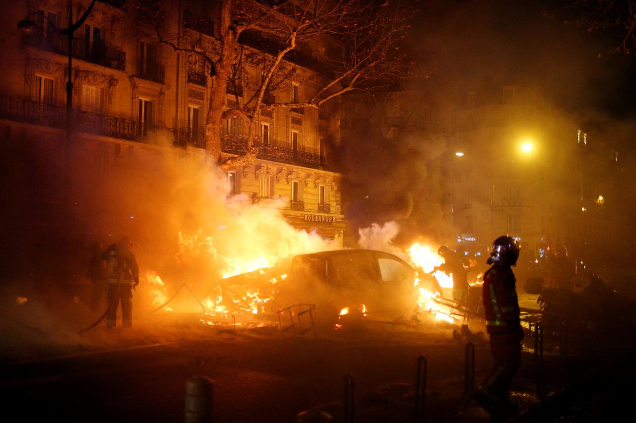 Šteta nakon prosvjeda u Parizu