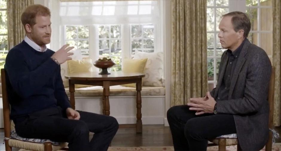 Princ Harry dao intervju dao Tomu Bradbyju u emisiji News at Ten britanske televizije ITV