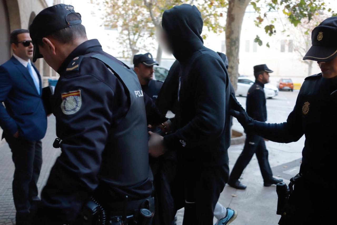 Police on Mallorca arrests gang members